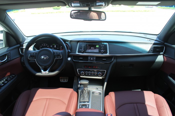 Optima 2.4GT Line đẳng cấp trong phân khúc D