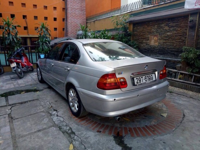 Cần bán xe BMW 318i Xe gia đình giữ gìn