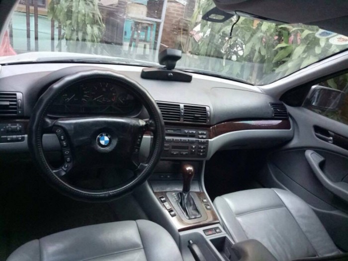Cần bán xe BMW 318i Xe gia đình giữ gìn