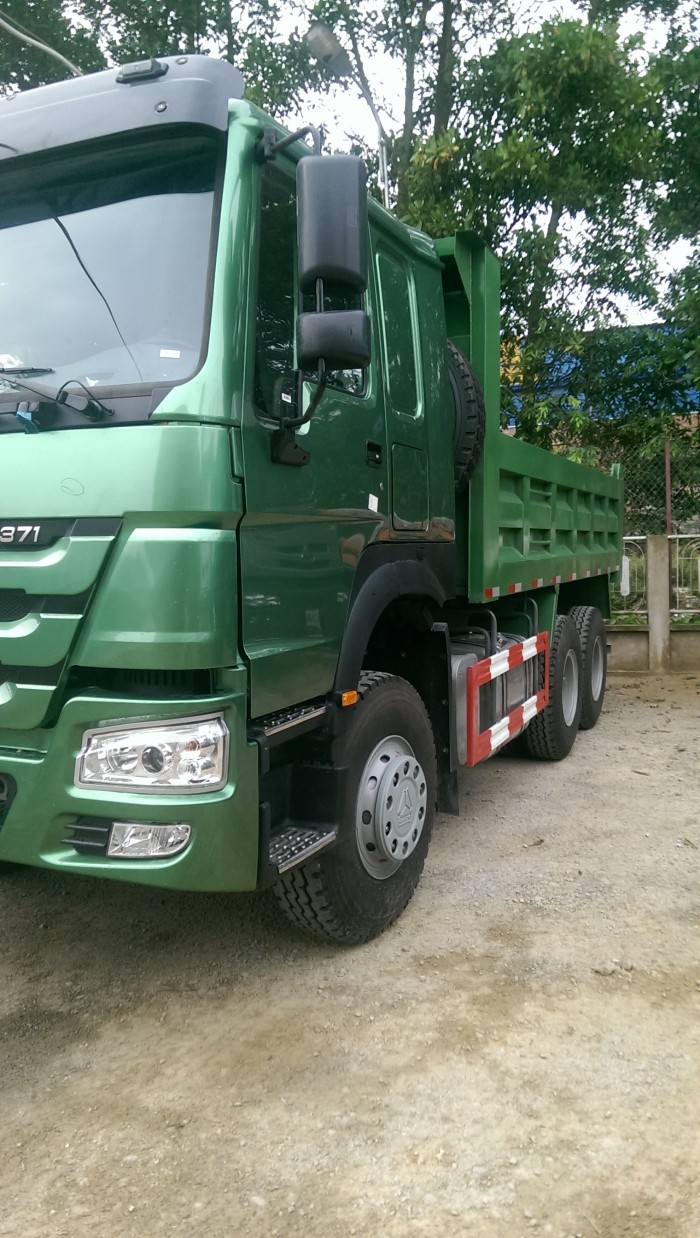 Xe ben Howo 3 chân nhập khẩu