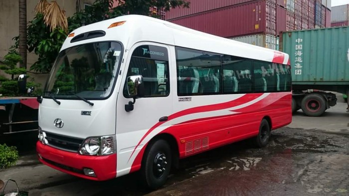 Xe County Limousine Tracomeco 29 Chỗ