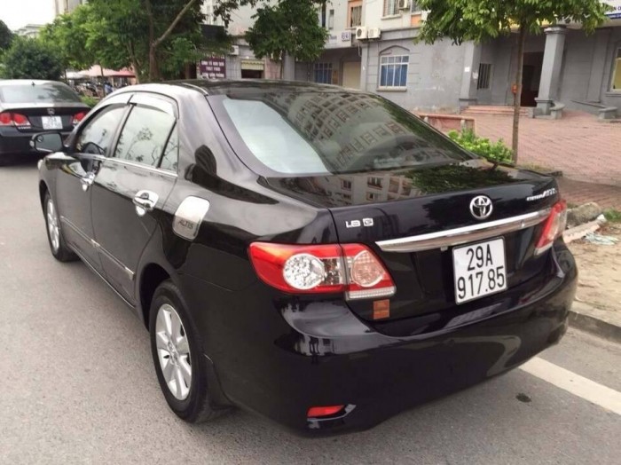 Cần bán xe Corolla Altis 1.8 AT đời 2010 xe nhập khẩu