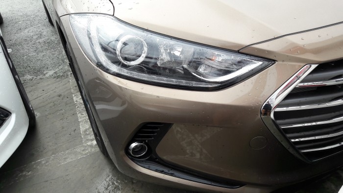 Cần bán Hyundai Elantra 1.6TM vàng cát, ưu đãi lên đến 40 triệu đồng và hơn thế nữa