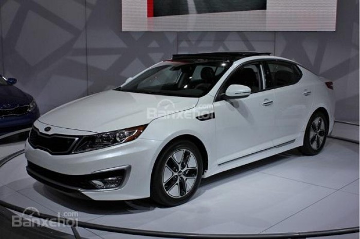 Optima 2016 chính thức ra mắt giá chỉ từ 915 triệu