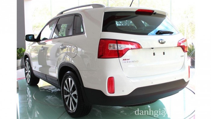 Sorento- mẫu SUV sang trọng,đẳng cấp,mạnh mẽ nay giá chỉ từ 833 triệu