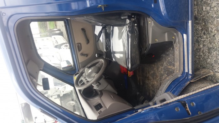 Dong ben thùng lửng 870 kg