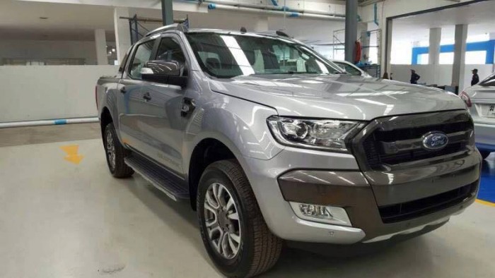 Ford Ranger Wildtrak 3.2 màu bạc đời 2016, giá tốt nhất thị trường