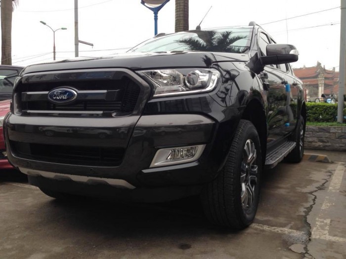 Ford Ranger Wildtrak Đen Đời 2016 có xe giao luôn thủ tục nhanh gọn. Giao xe tận nhà cho khách hàng