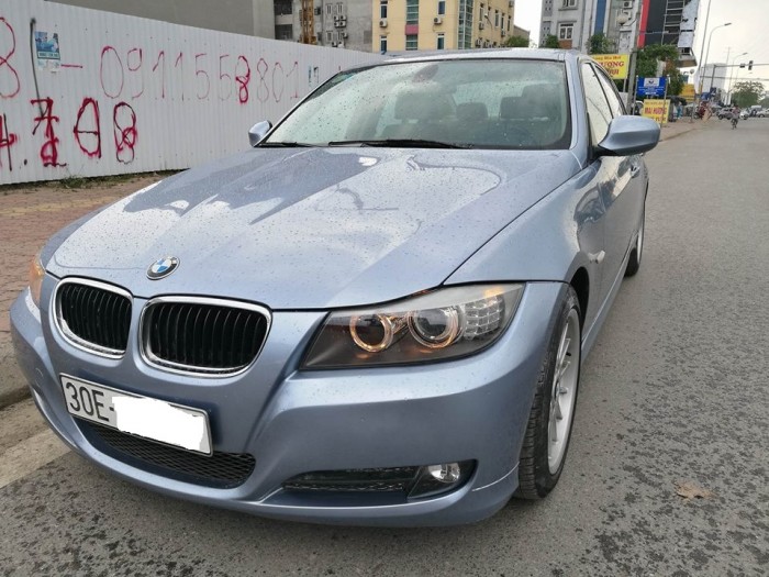 Bán BMW 320i 2009 nhập khẩu nguyên chiếc.