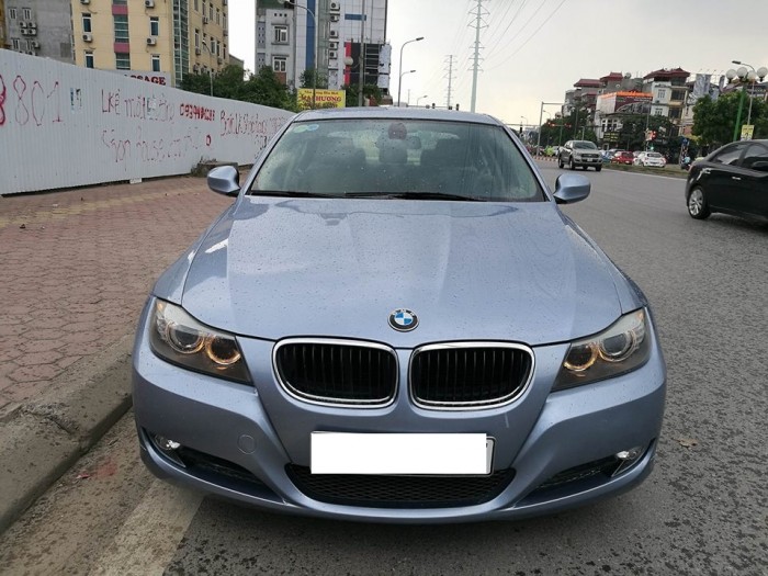 Bán BMW 320i 2009 nhập khẩu nguyên chiếc.