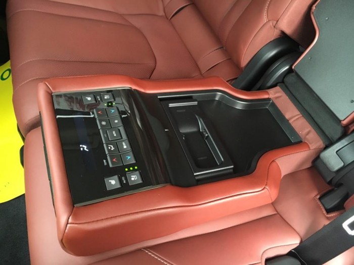 Bán Lexus LX570 nhập Mỹ Full opition giá tốt nhất thị trường