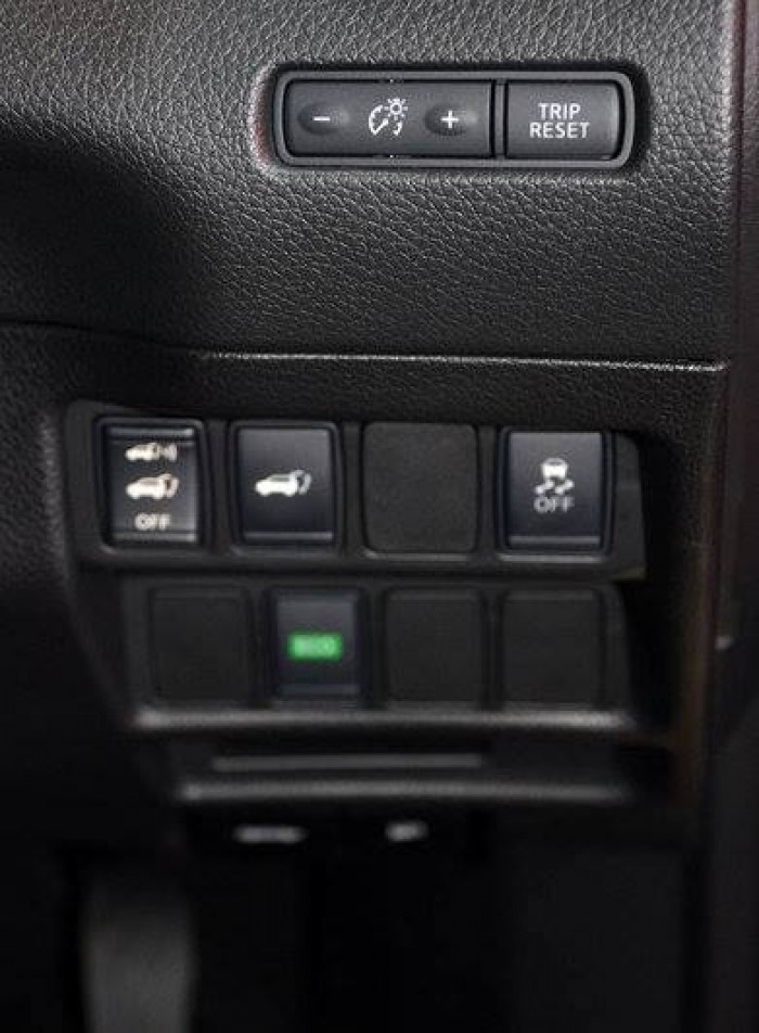 Nissan Xtrail 2.0 (Mid) 2WD 2016