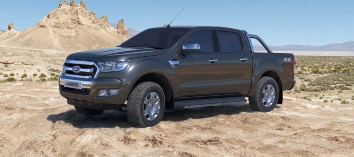 Ranger XLT 2017 4x4 xe có sẵn giao ngay