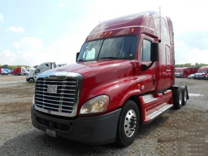 Cascadia 2 giường ,xe đầu kéo mỹ Freighliner cascadia 2 giường detroit DD15, xe đầu kéo Mỹ 0 giường Freighliner Cascadia