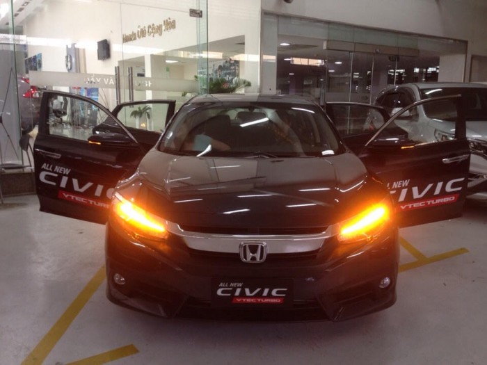 Honda Civic 2017 , Hỗ Trợ Trả Góp Lãi Suất Thấp, Giao Xe Nhanh.