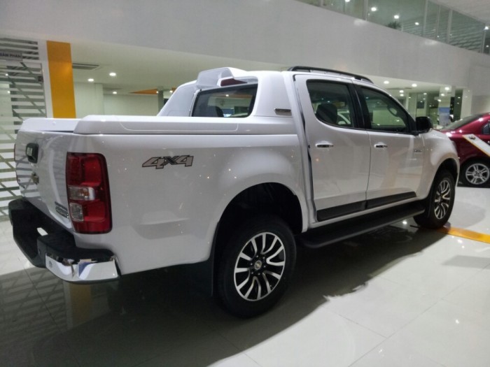 Chevrolet Colorado high country 2017 mới, mạnh mẽ ấn tượng, trả góp lên đến 90%