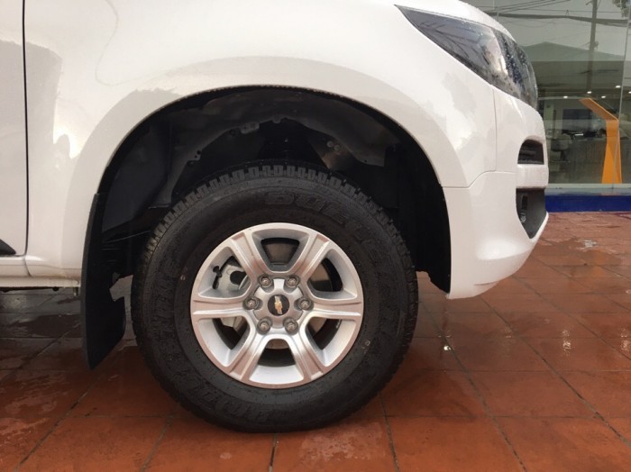 Chevrolet Colorado 2.5 LT 1 cầu 2017 mới, mạnh mẽ ấn tượng, trả góp lên đến 90%