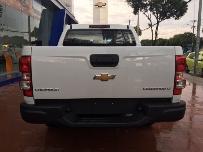 Chevrolet Colorado 2.5 LT 1 cầu 2017 mới, mạnh mẽ ấn tượng, trả góp lên đến 90%