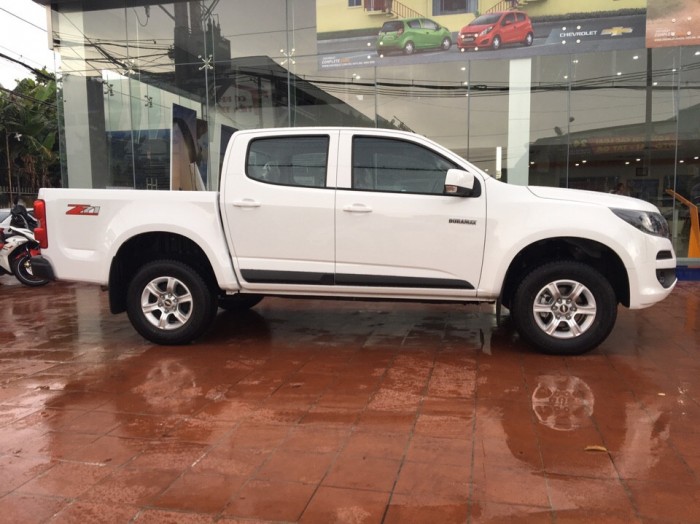 Chevrolet Colorado 2.5 LT 1 cầu 2017 mới, mạnh mẽ ấn tượng, trả góp lên đến 90%