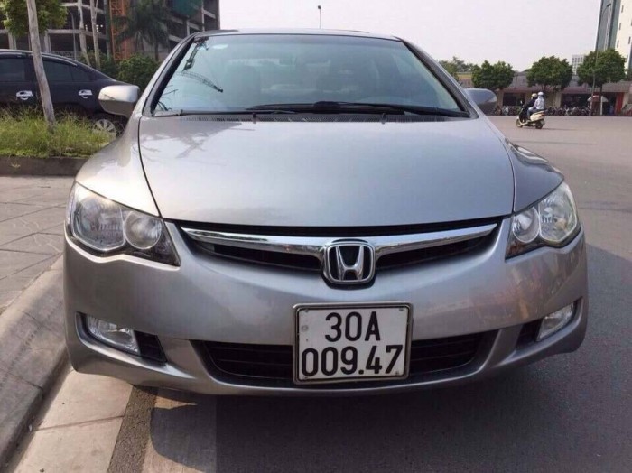 Cần bán xe Honda Civic 2.0 xe màu bạc