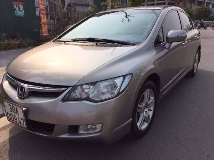 Cần bán xe Honda Civic 2.0 xe màu bạc