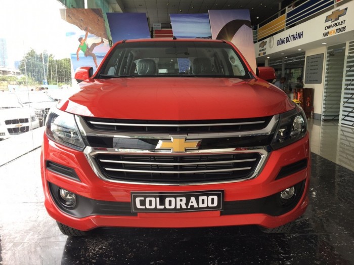 Chevrolet Colorado Hoàn Toàn Mới 2017 Màu Đậm Chất Mỹ