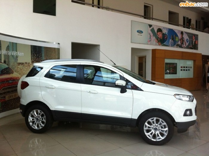 Bán Xe Ecosport Titanium Màu Trắng giá tốt, xe giao luôn xe đời 2016