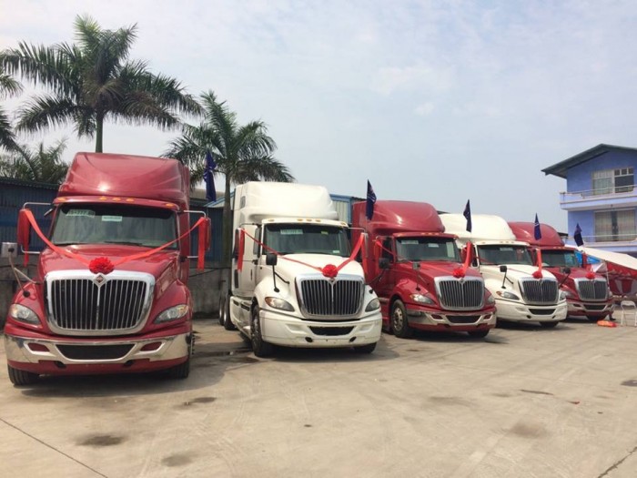 Đầu kéo mỹ maxxfoce hoàng huy 1 giường đời 2012