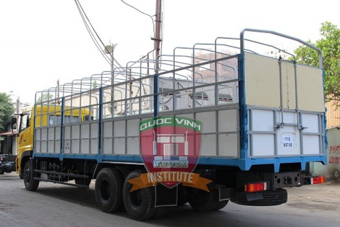 Bán xe dongfeng 3 chân 15 tấn thùng mui bạt nhập khẩu nguyên con trả góp