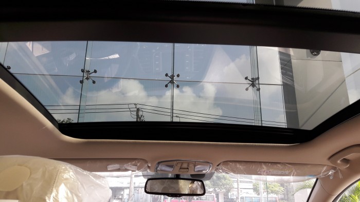 Hỗ trợ tối đa khi mua Hyundai Sonata trắng đẳng cấp, chỉ trả trước 290 triệu đồng là có xe trong tay