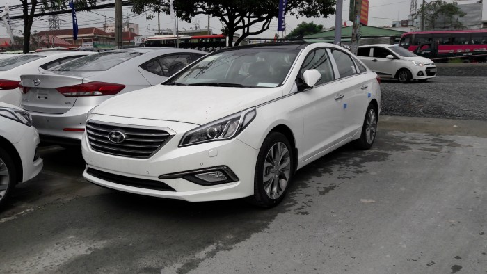 Khuyến mãi lớn trong tháng 11/2016 khi mua Hyundai Sonata sẽ được tặng bảo hiểm vật chất 1 năm