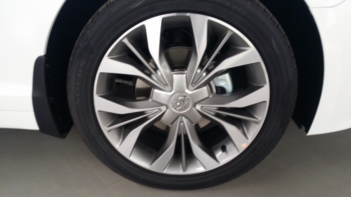 Khuyến mãi lớn trong tháng 11/2016 khi mua Hyundai Sonata sẽ được tặng bảo hiểm vật chất 1 năm