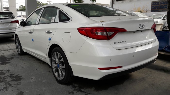 Khuyến mãi lớn trong tháng 11/2016 khi mua Hyundai Sonata sẽ được tặng bảo hiểm vật chất 1 năm