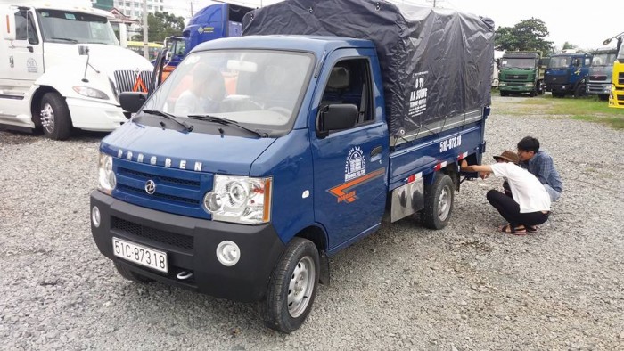 Xe tải dong ben 870 kg thùng mui bạt giá rẻ