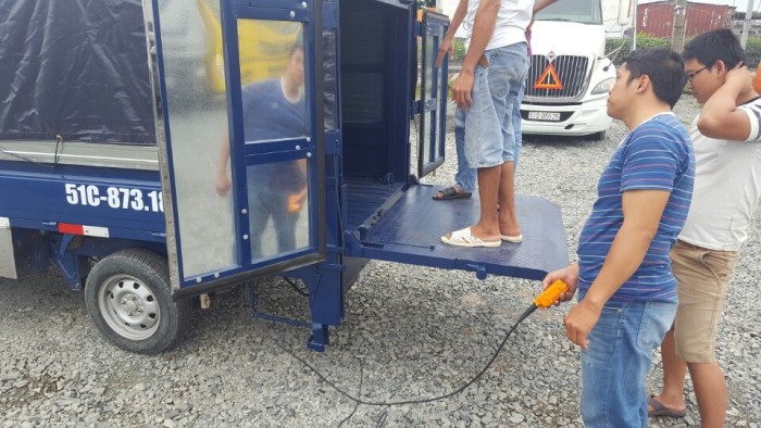 Xe tải dong ben 870 kg thùng mui bạt giá rẻ
