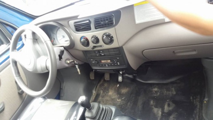 Xe tải dong ben 870 kg thùng mui bạt giá rẻ