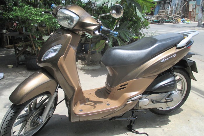 Phony 125cc nhập khẩu SYM màu nâu hiếm có biểm số TP