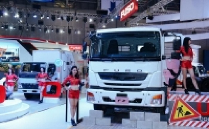Bán xe tải đầu kéo fuso TRACTOR FZ49 nhập khẩu nguyên chiếc