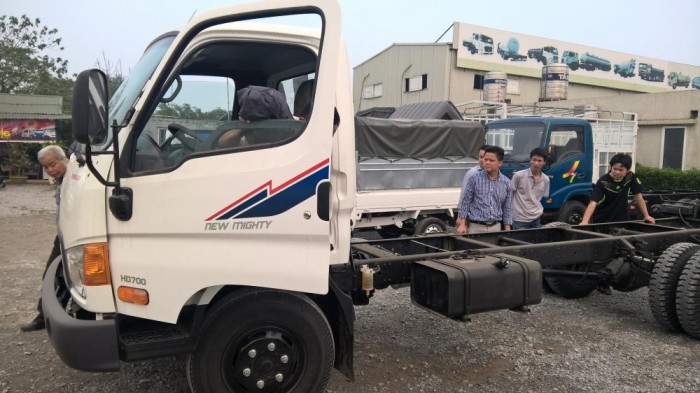 HD700 Hàng nhập 3 cục, máy Hyundai mới 100%, Tải 7 Tấn Giá thành hấp dẫn!