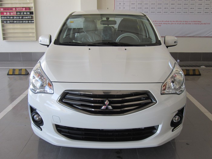 Đánh giá xe Mitsubishi Attrage 2016