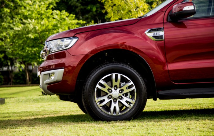 Bán Ford Everest 2.2 titanium 2016