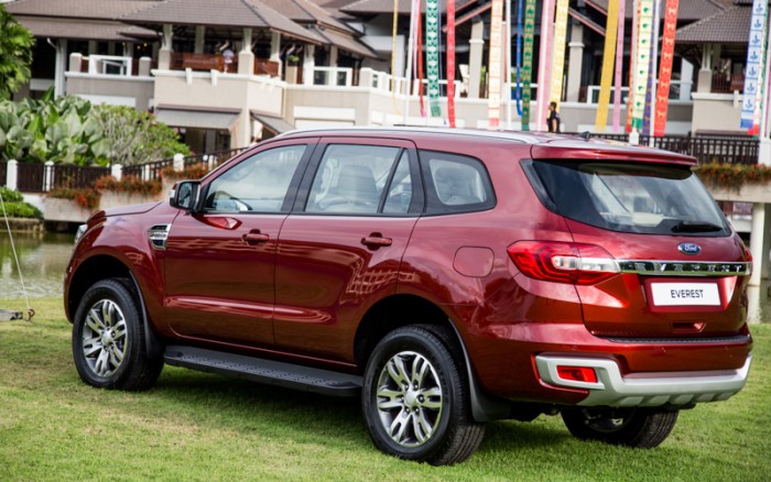 Bán Ford Everest 2.2 titanium 2016