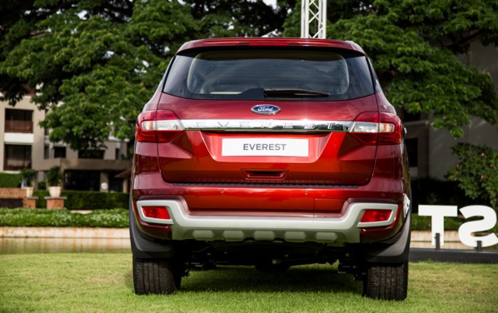 Bán Ford Everest 2.2 titanium 2016