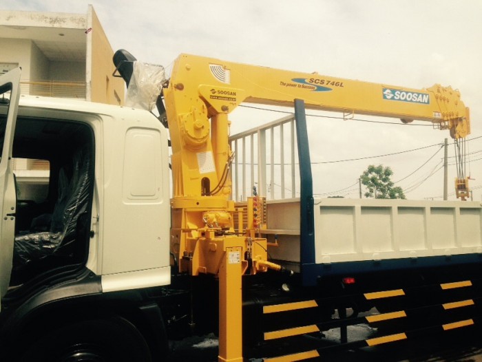 Xe tải HINO FL8JTSL gắn cần cẩu Soosan 7 tấn SCS746L
