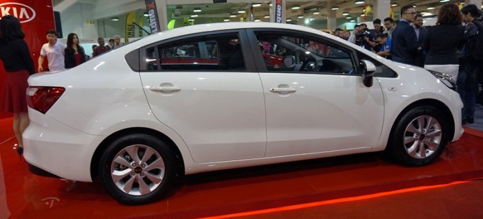 Kia Rio - nhập khẩu nguyên chiếc theo tiêu chuẩn quốc tế,nay giá cực kì ưu đãi