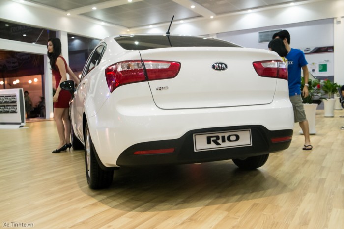 Kia Rio - nhập khẩu nguyên chiếc theo tiêu chuẩn quốc tế,nay giá cực kì ưu đãi