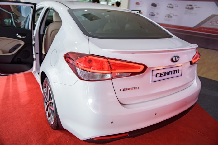 Cerato giá tốt,bảo hành chính hãng 3 năm không giới hạn số Km