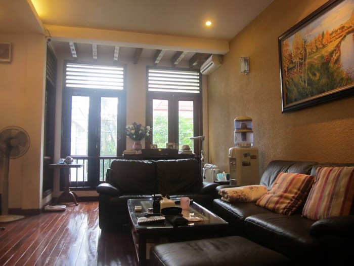 Bán nhà trần quang diệu, DT 40m2. giá 8,6 tỷ