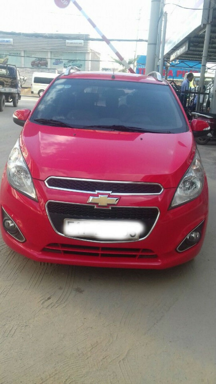 Chevrolet spart LTZ 1.0 AT 2015