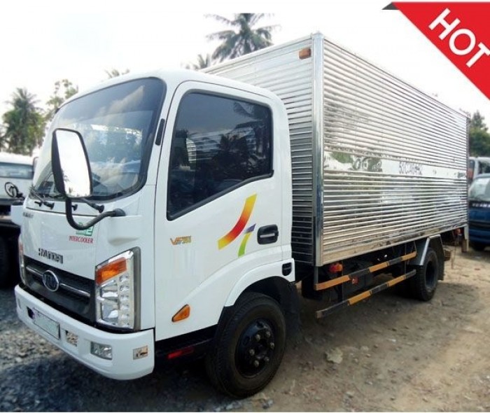 Veam 990KG, máy hyundai, cabin Isuzu, thùng kín, giá chưa giảm, giao xe ngay.
